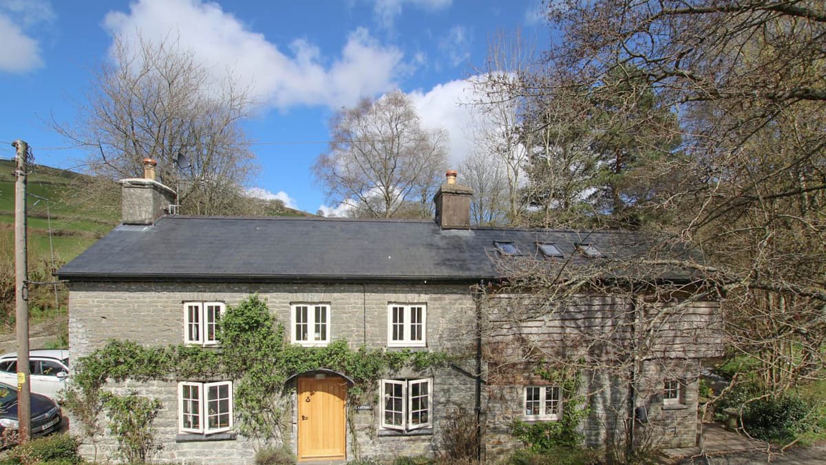 Builth cottage for sale comes with a secret "magic" garden brecon